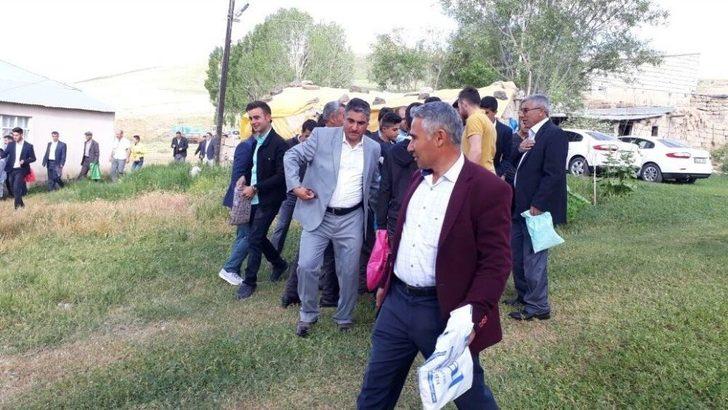 Bu Mahallede, 7’den 70’e Herkes Şeker Topluyor G4