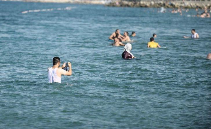 Sıcaktan Bunalanlar Denize Koştu G3
