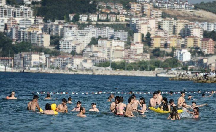 Sıcaktan Bunalanlar Denize Koştu G5