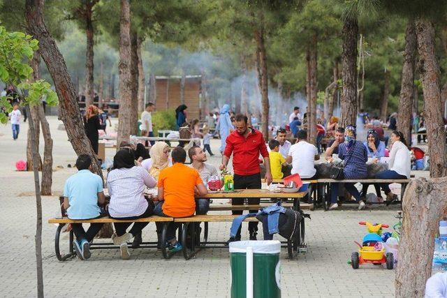 ‘dülük Tabiat Parkı’ Bayramda Doldu Taştı