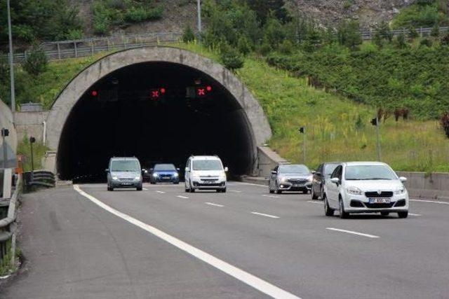 Bolu'da Bayram Dönüşü Trafik Rahat