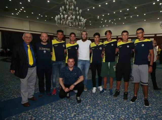 Fenerbahçe Kulübü'nde Bayramlaşma Töreni Yapıldı