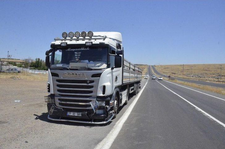 Takla Atan Otomobildeki 4 Kişi Yaralandı G4