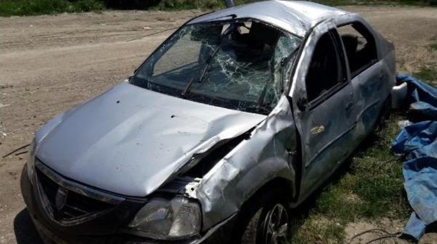 Otomobil Takla Attı: 1 Ölü, 2'si Çocuk 4 Yaralı