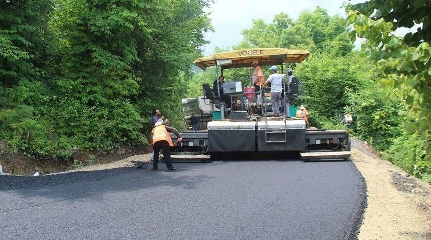 Sakarya&rsquo;da Asfalt &Ccedil;alışmaları S&uuml;r&uuml;yor