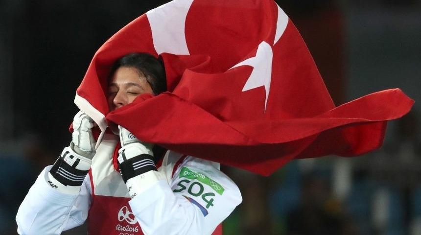 Nur Tatar, D&uuml;nya Şampiyonu