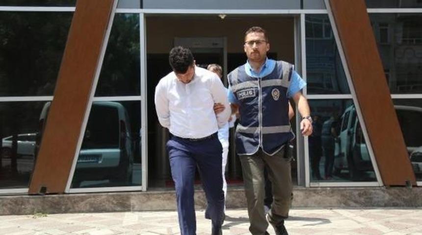 Trafikte Can Alan Tartışma