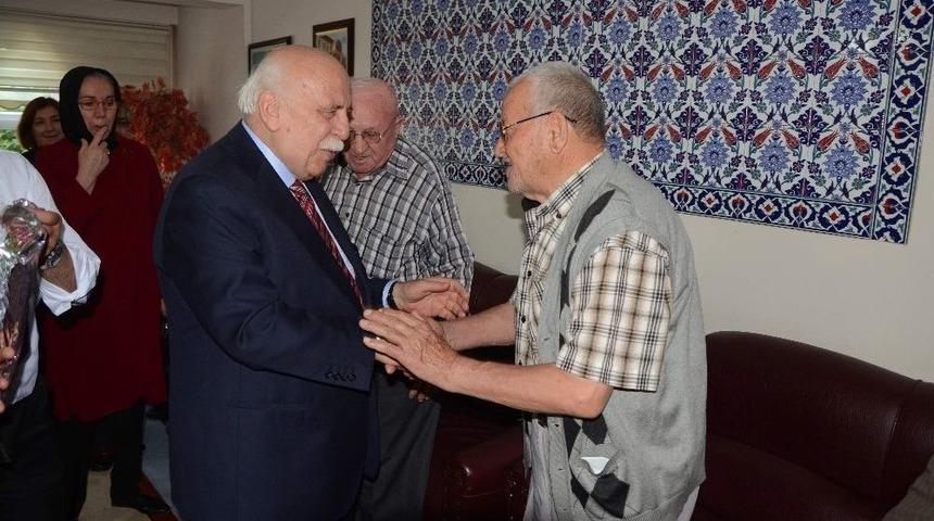 Bakan Avcı Huzurevi Ve Sevgi Evlerini Ziyaret Etti