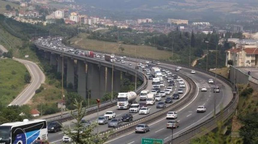 Bayram Tatilcileri D&ouml;n&uuml;şe Ge&ccedil;ti