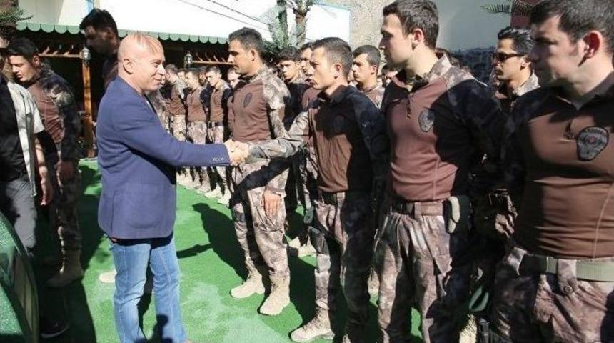 Emniyet M&uuml;d&uuml;r&uuml; Dilberoğlu, Polisin Bayramını Kutladı