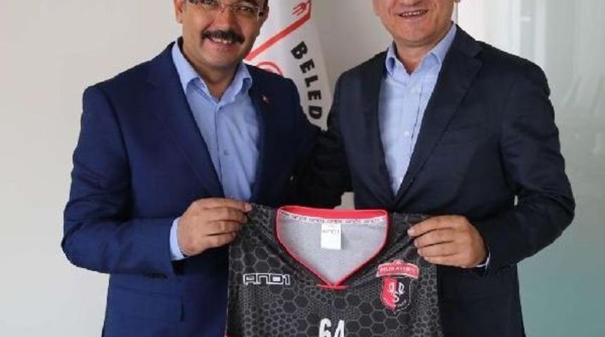 Muratbey Uşak'a Devam Kararı