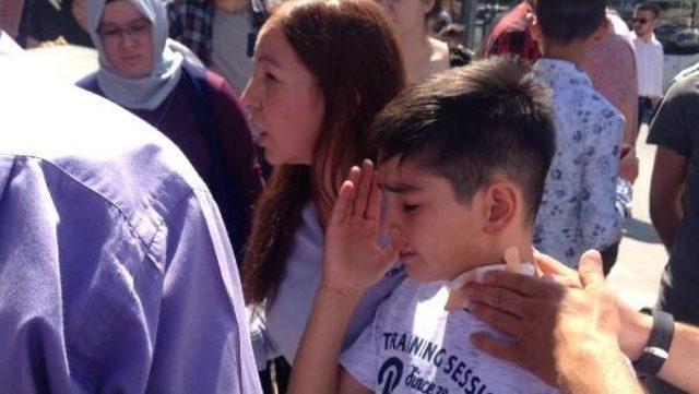 Suriyeli Kadınlar Türk Anne Ve Oğlunu Darp Etti