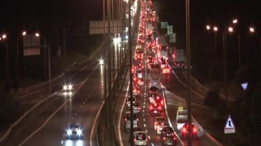 Silivri'de Bayram D&ouml;n&uuml;ş&uuml; Trafiği