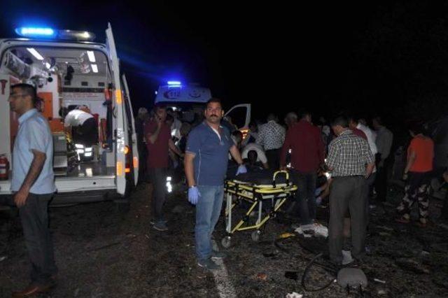 Gölbaşı'nda Trafik Kazası: 1 Ölü, 13 Yaralı