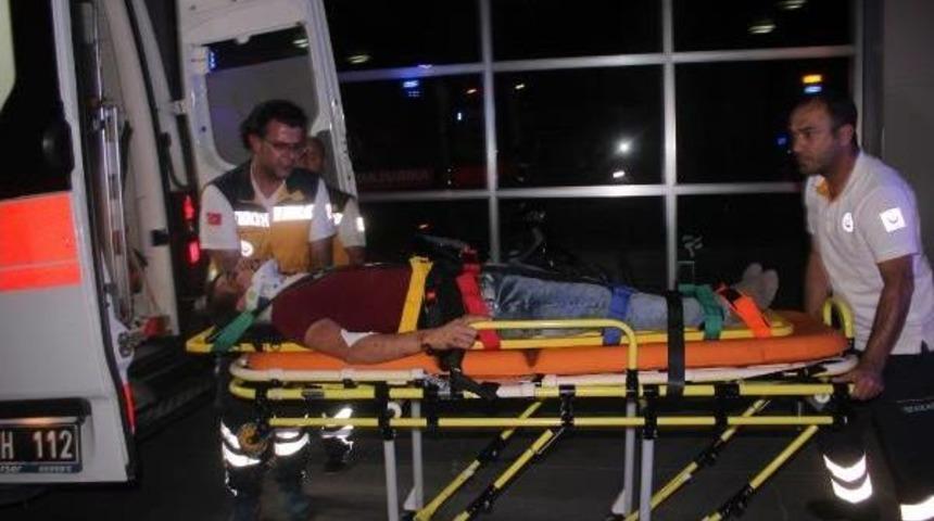 Bayram Ziyareti D&ouml;n&uuml;ş&uuml; Kaza: 2'si Ağır 5 Yaralı