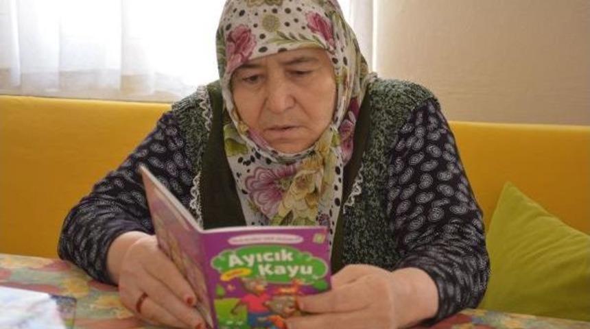 72 Yaşında Huzurevinde Okuma Yazmayı &Ouml;ğrendi