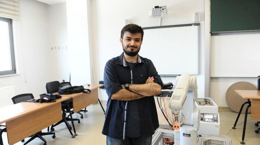 (&ouml;zel Haber) &Uuml;niversite &Ouml;ğrencisi Robot Kol Yaptı