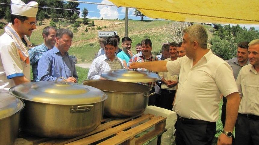 Aş&ccedil;ılar, Başkan &Ccedil;alışkan&rsquo;dan &lsquo;kapak Kaldırma&rsquo; Parası Aldı