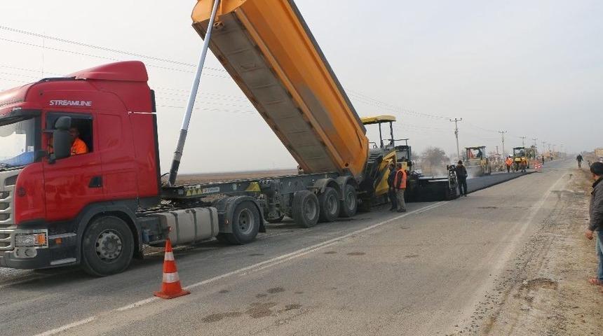 Harran&rsquo;ın Asfalt Sorunu &Ccedil;&ouml;z&uuml;me Kavuşuyor
