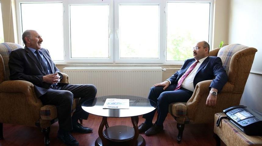 Vali Ustaoğlu&rsquo;nun Veda Ziyaretleri Devam Ediyor