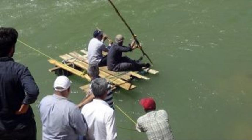 Zap Suyunda Kaybolan Minik Mira&ccedil; Bulunamıyor