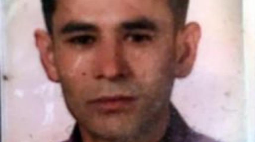 Kazada Eşi Ve Oğlu &Ouml;len S&uuml;r&uuml;c&uuml; De Kurtarılamadı