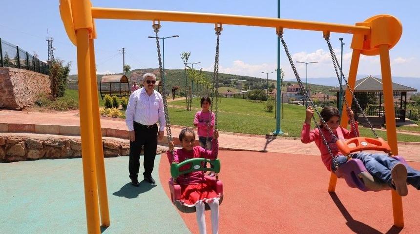 Başkan Baran K&ouml;rfez&rsquo;in Parklarını İnceliyor