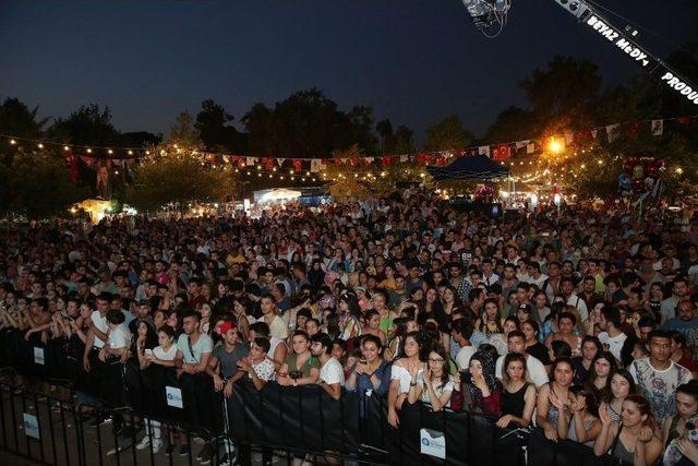 Berkay’dan Muhteşem Konser