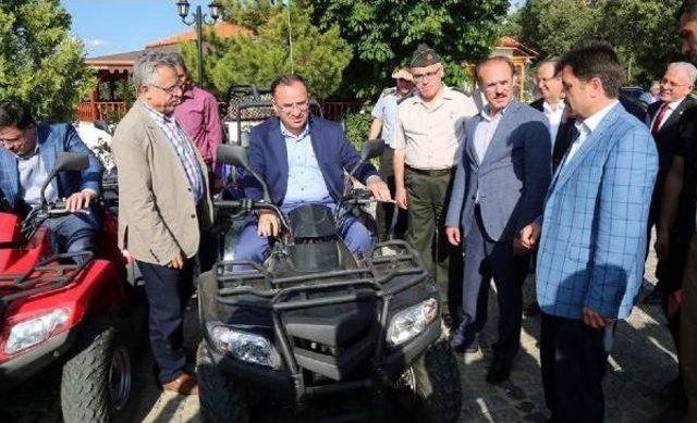 Bakan Bozdağ, Yozgat Çamlığında Atv Aracına Bindi