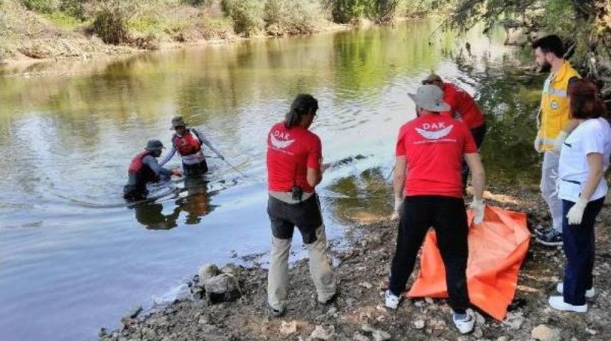 Sakarya Nehri'nde Boğulan Gencin Cesedi Bulundu
