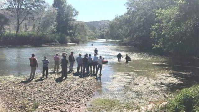 Sakarya Nehri'nde Boğulan Gencin Cesedi Bulundu