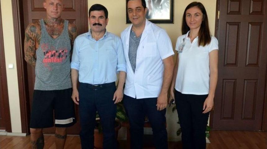 İsveç Vatandaşı İslamiyeti Seçip Sünnet Oldu