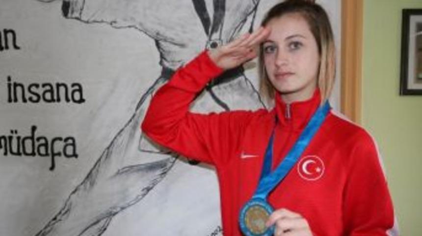 Tekvandoda Bir D&uuml;nya Şampiyonluğu Daha