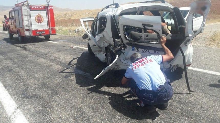 Siirt&rsquo;te Trafik Kazası: 1 &Ouml;l&uuml;, 4 Yaralı