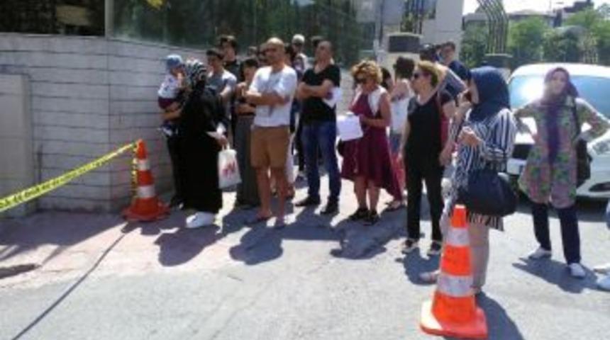 Alman Başkonsolosluğu &Ouml;n&uuml;nde Ş&uuml;pheli Paket Alarmı