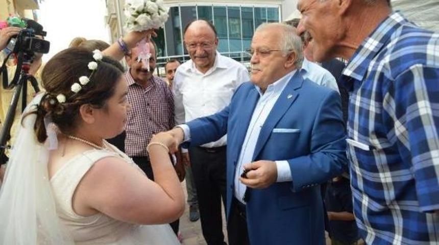 Engelli Zeliha&rsquo;Ya Damatsız D&uuml;ğ&uuml;n