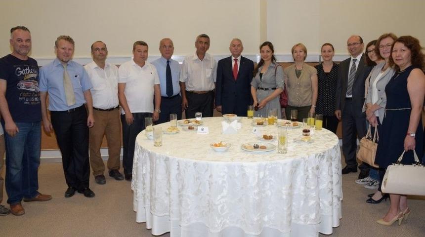 Esog&uuml; Personeli Bayramlaştı