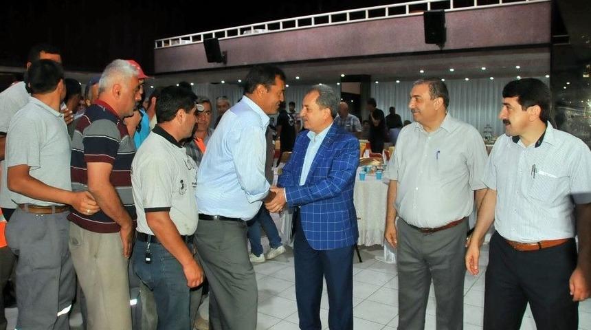 Başkan Akkaya Belediye Personeliyle Bayramlaştı