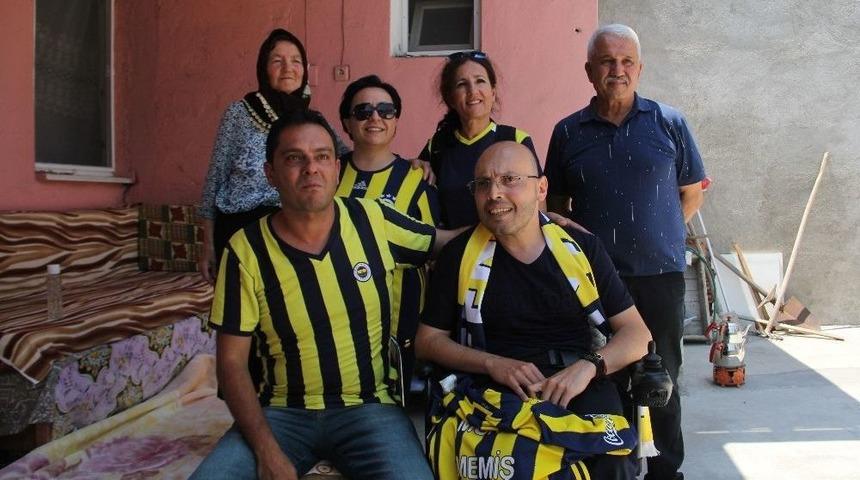 Fenerbah&ccedil;e Taraftarından &Ouml;rnek Davranış