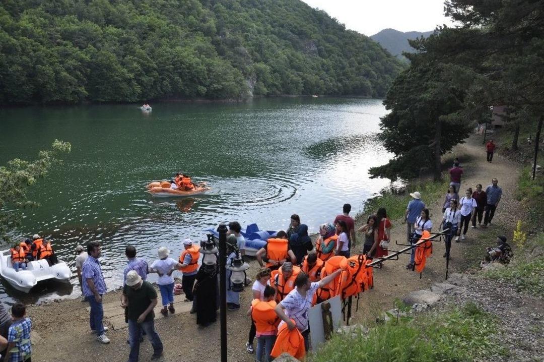 Boraboy G&ouml;l&uuml;&rsquo;n&uuml; Bayramda 15 Bin Kişi Dolaştı