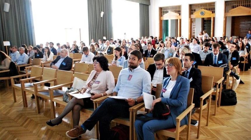 &Ccedil;evre M&uuml;hendisliği &Ouml;ğrencileri Kongreye Katıldı