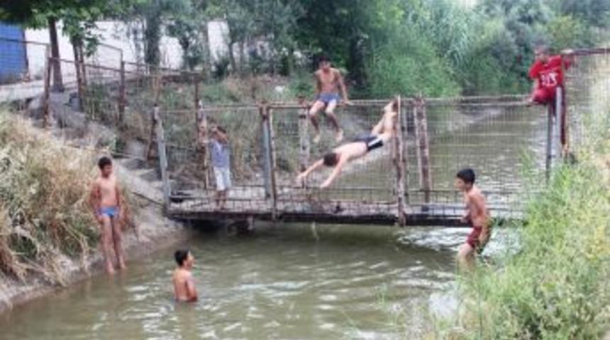 &Ccedil;ocukları Sulama Kanalına Giren Veliler Cezalandırılacak
