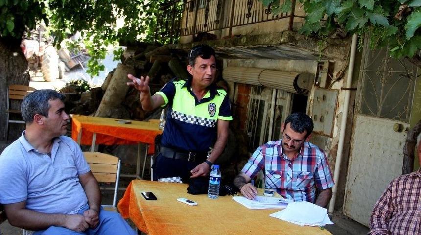 Sarıg&ouml;l&rsquo;de &Ccedil;ift&ccedil;ilere Trafik Eğitimi