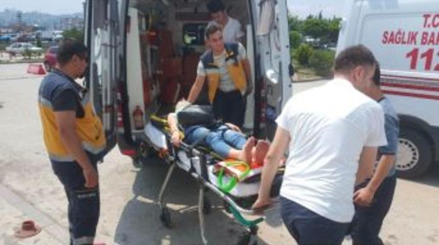 Kardeşinden Ka&ccedil;mak İ&ccedil;in Pencereden Atladı