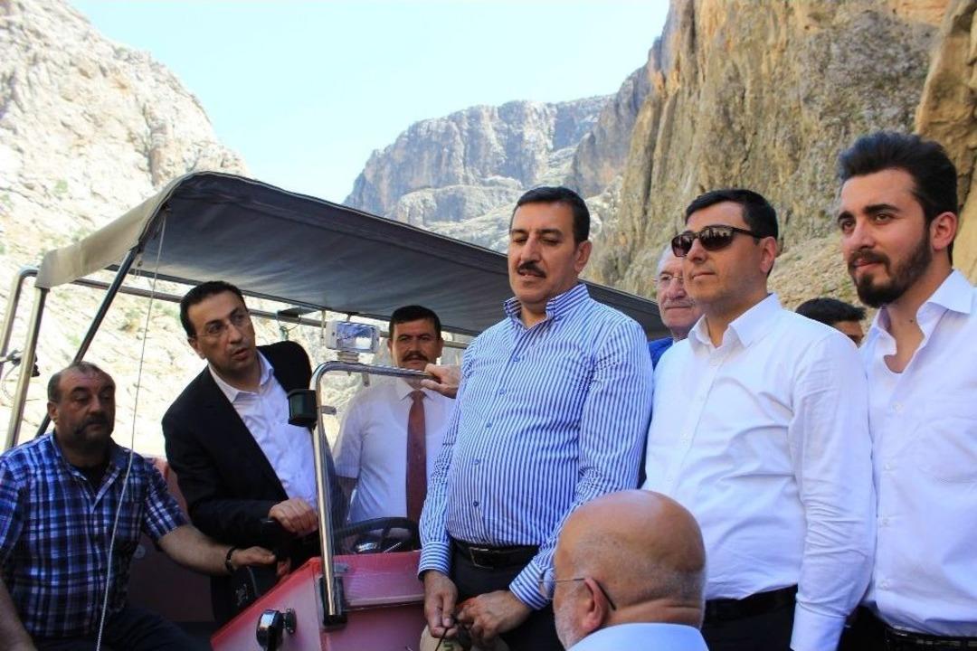 38. Kemaliye Şenlikleri Bakan T&uuml;fenkci&rsquo;nin Katılımıyla Başladı