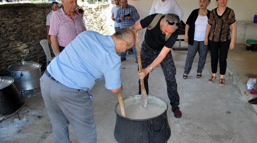 Kemer Mahallesi Keşkek Festivali İle Şenlendi