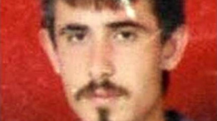 Amcası Tarafından Bı&ccedil;aklanarak &Ouml;ld&uuml;r&uuml;ld&uuml;