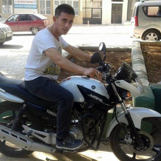 Amcası Tarafından Bı&ccedil;aklanarak &Ouml;ld&uuml;r&uuml;ld&uuml; 1