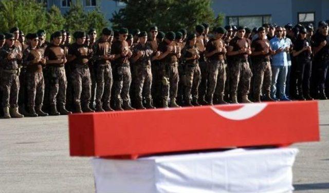 Hakkari'deki Çatışmada 1 Özel Harekat Polisi Şehit Oldu (4)