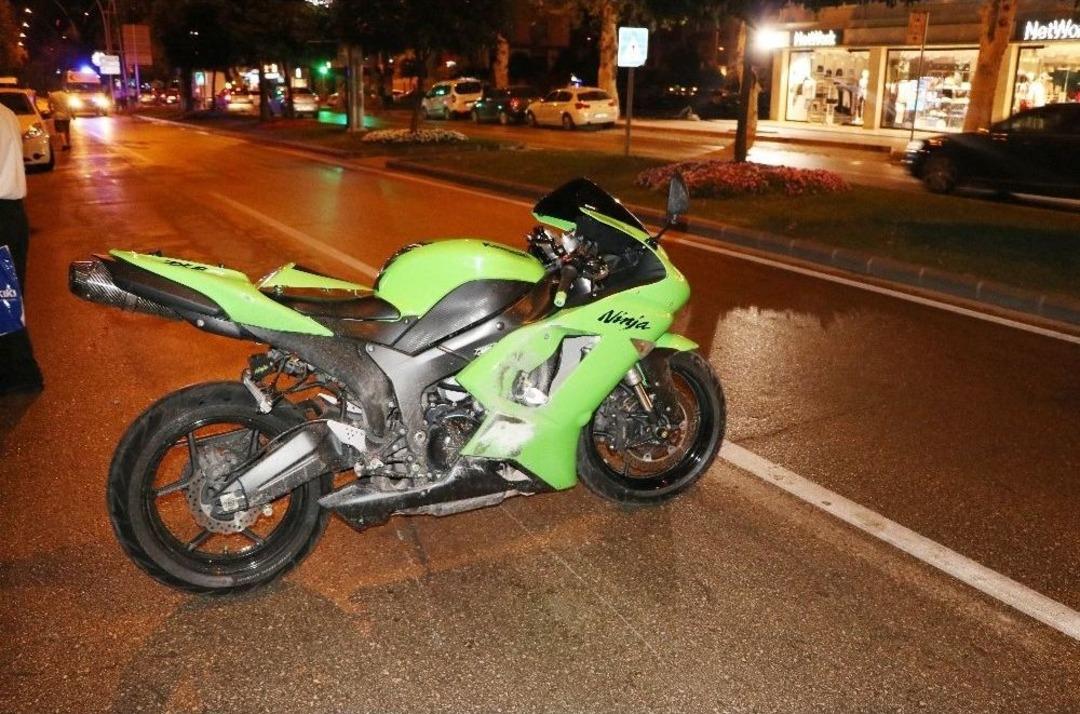 Yaralı Motosikletli "soru Sorun Bilincimi A&ccedil;ık Tutun" Diyerek Hayatta Kalmaya &Ccedil;alıştı